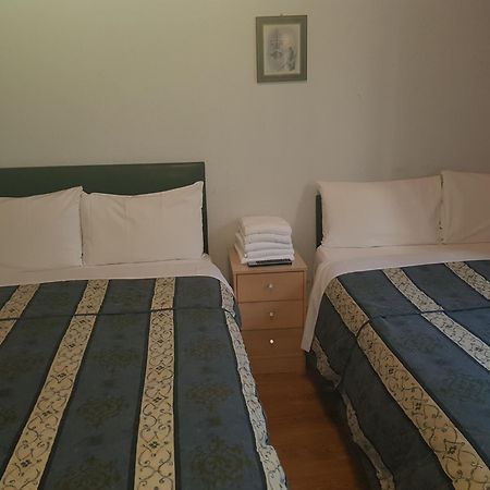 Anwar House Hotel Лондон Екстериор снимка